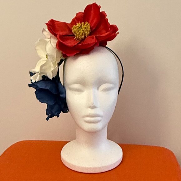 NWOT FASCINATOR Magnolia Headband main image 4